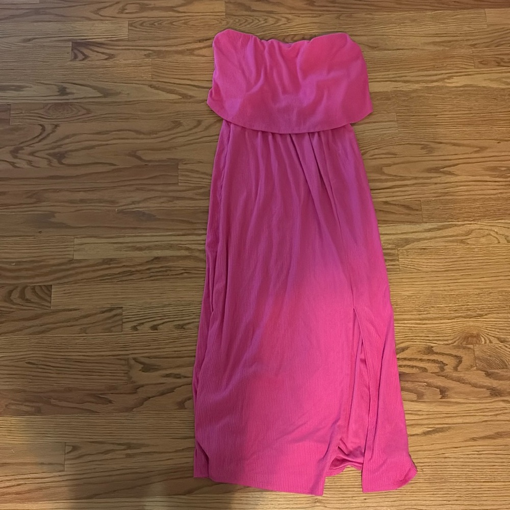 Pink strapless dresss with slit